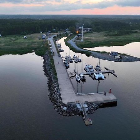 Lounaranna Harbour Accommodation Simisti Екстериор снимка