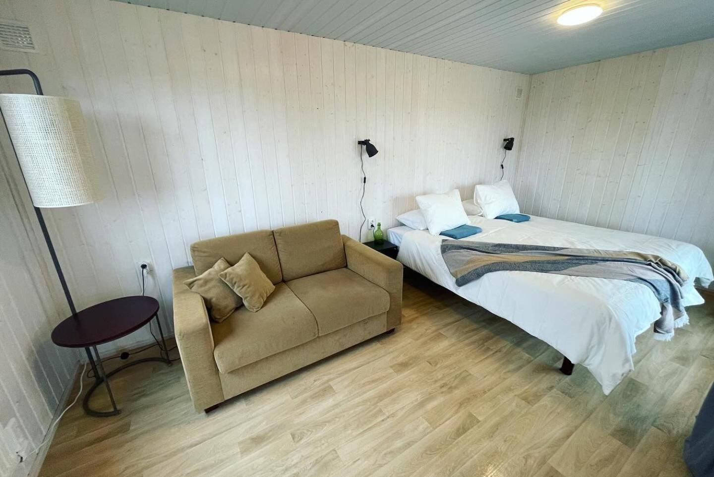 Lounaranna Harbour Accommodation Simisti Екстериор снимка